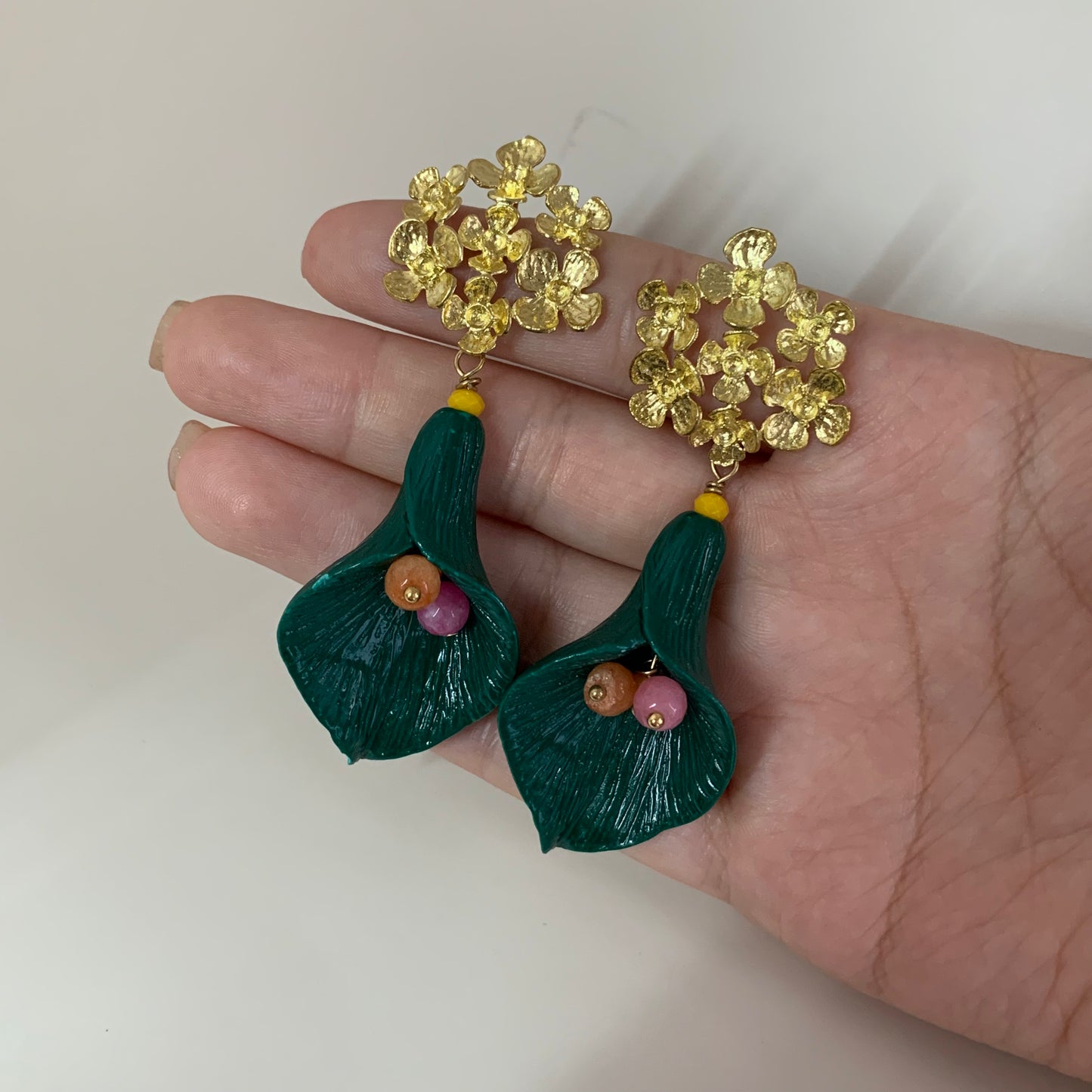 Conta Flor Verde 45mm x 27mm