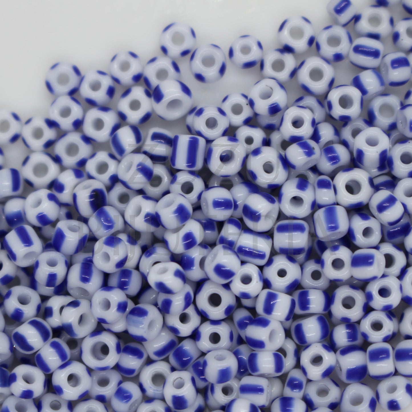 Beads 3mm PREMIUM QUALITY White / Blue - Pack of 10g