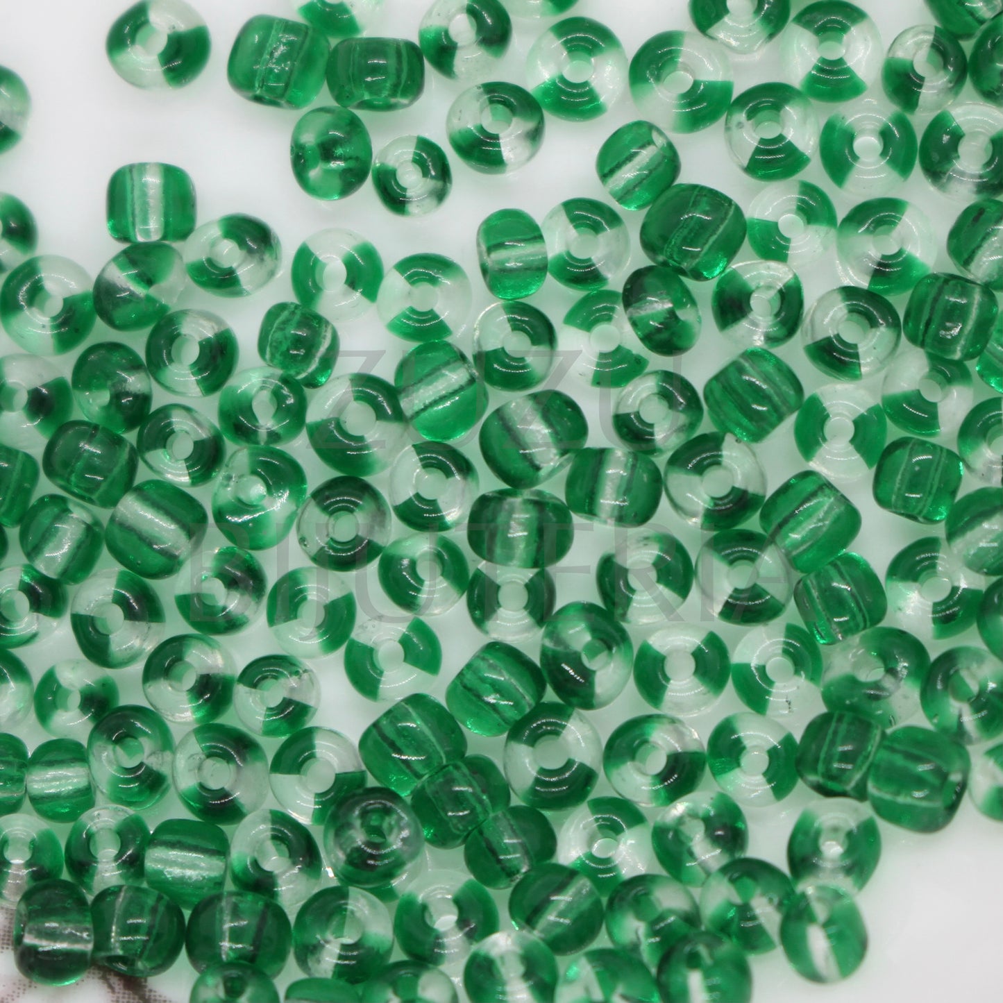 Missangas 4mm Verde/Transparente - Pacote de 25g