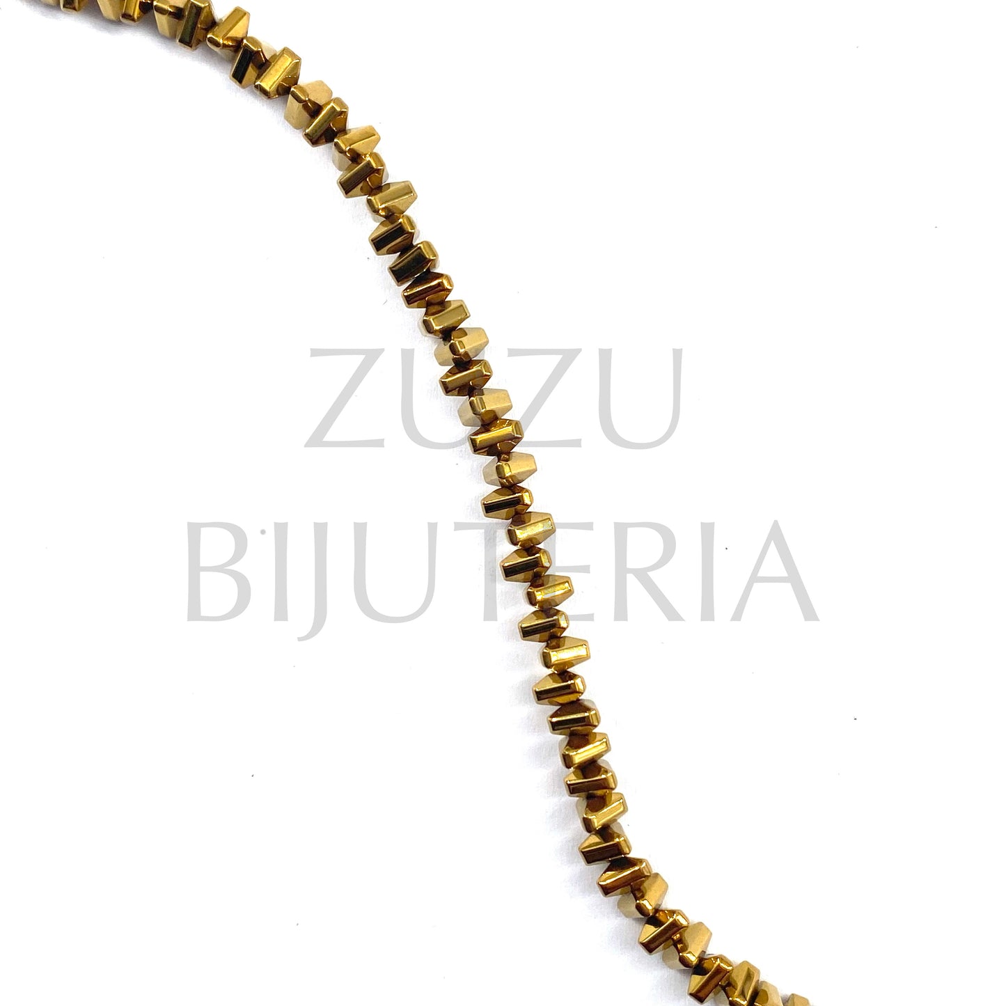 Conta Hematita Triângulo Dourado 3mm x 4mm (20 contas)